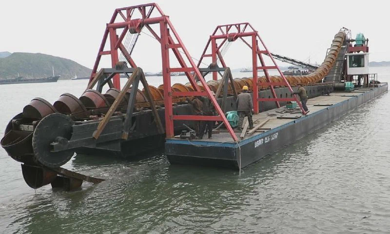 13(001)